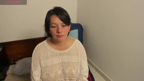 nuit_rose online show from March 7, 1:53 am