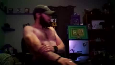 Awwwww Hey Sweetie Pies. Welcome To The Sweetie Pie Lounge. Enjoy The Dad-Cast. SweetCorny Fun-loving Dad Talk. online show from February 20, 8:17 am