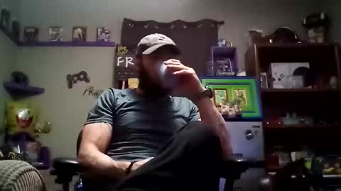 Awwwww Hey Sweetie Pies. Welcome To The Sweetie Pie Lounge. Enjoy The Dad-Cast. SweetCorny Fun-loving Dad Talk. online show from March 1, 10:31 pm