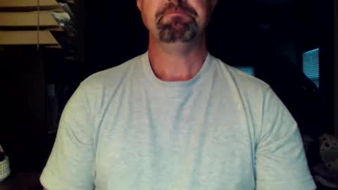 nvrenuff1979 online show from September 30, 11:37 am