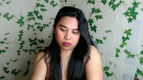 nylecummer online show from February 14, 10:25 pm