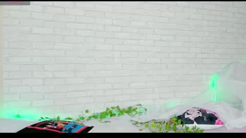 Kat online show from October 22, 12:16 pm