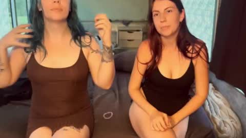 Creamy Grapefruit online show from October 18, 6:37 am