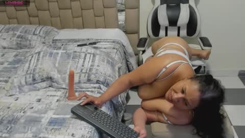 nyomi browm online show from January 25, 10:28 pm