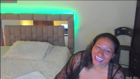 nyomi browm online show from October 8, 10:13 am