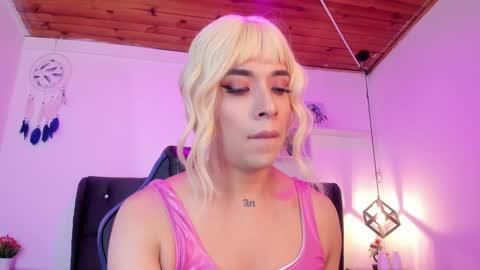 Snapshot of nyx__blackwood chatting on January 12, 8:04 am nyx__blackwood online show from January 12, 8:04 am