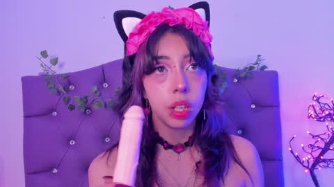   online show from December 3, 8:50 pm