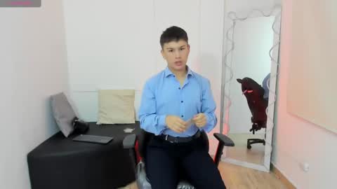 ocean_tay online show from March 6, 11:25 am