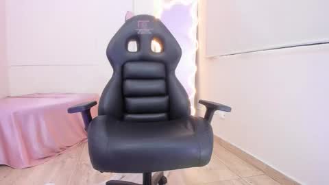 ocean_tay online show from September 20, 11:33 am