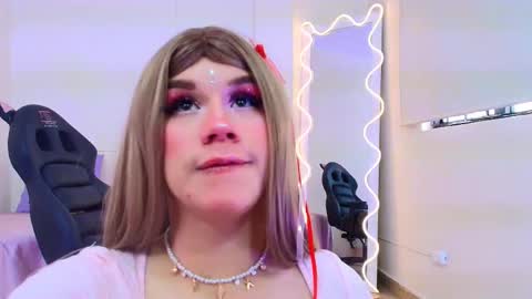 ocean_tay online show from October 7, 12:35 pm