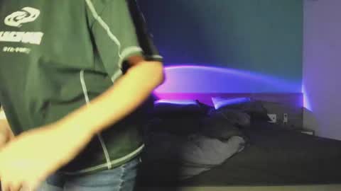 Evie online show from December 4, 12:03 pm