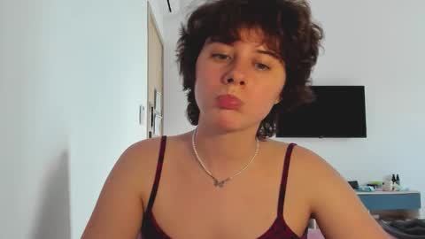 Evie online show from November 27, 9:00 am