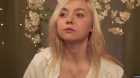 Alice online show from November 3, 7:37 pm