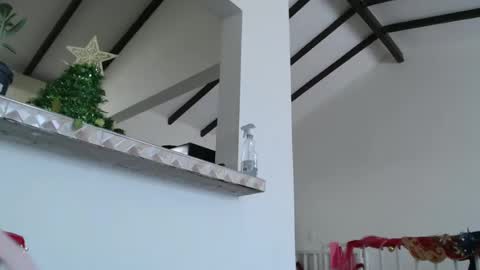 Val online show from December 26, 7:27 pm