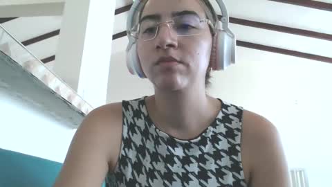 Val online show from January 23, 6:45 pm