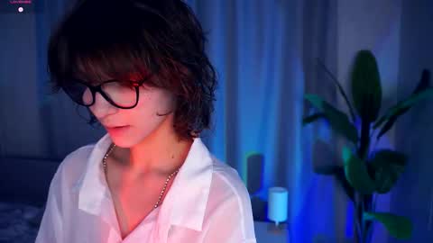 Snapshot of odettehatt chatting on September 28, 7:08 pm Thea online show from September 28, 7:08 pm