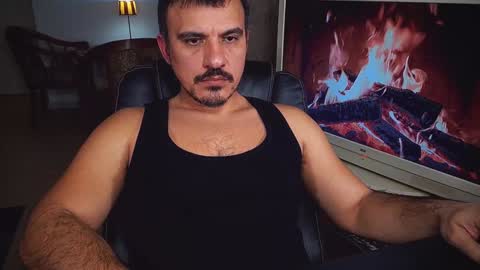 officeman7 online show from January 13, 5:23 pm