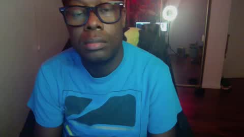 Money online show from December 5, 3:59 am