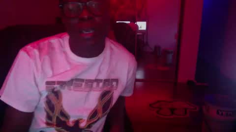 Money online show from December 19, 3:51 am