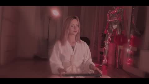 Snapshot of oh_lilith chatting on September 15, 7:25 pm your dear Lilith Chapman online show from September 15, 7:25 pm