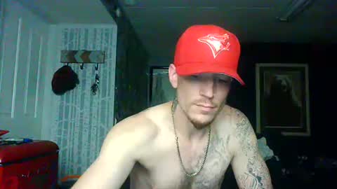 who dares  toss me some  tips lets have fun online show from November 16, 9:04 am