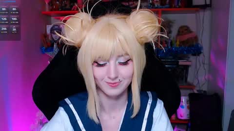 Snapshot of ohclementinee chatting on December 17, 1:38 pm Clementine Clem online show from December 17, 1:38 pm