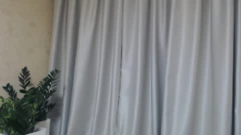 Snapshot of ohsweetmari chatting on January 28, 9:40 pm Mari online show from January 28, 9:40 pm