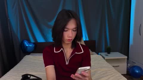 Snapshot of okerriella chatting on November 9, 1:42 pm Ami online show from November 9, 1:42 pm