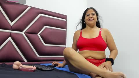 Olaia  online show from January 14, 12:24 pm