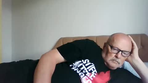 Snapshot of old_fkrr_ chatting on September 10, 12:16 pm old_fkrr_ online show from September 10, 12:16 pm