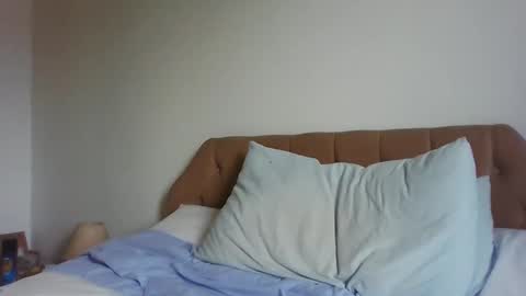 Snapshot of old_fkrr_ chatting on September 14, 8:57 am old_fkrr_ online show from September 14, 8:57 am