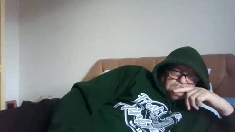 Snapshot of old_fkrr_ chatting on November 27, 10:17 am old_fkrr_ online show from November 27, 10:17 am