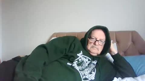 Snapshot of old_fkrr_ chatting on November 29, 11:13 am old_fkrr_ online show from November 29, 11:13 am