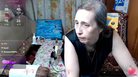 Snapshot of olguscha chatting on October 22, 11:43 am Olguscha online show from October 22, 11:43 am