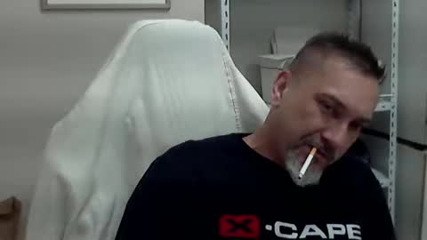 Snapshot of olimpio1230 chatting on December 24, 10:33 am olimpio1230 online show from December 24, 10:33 am