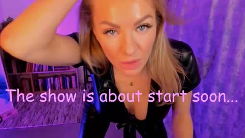 oliva_candy online show from September 17, 6:53 pm