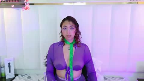 olive  online show from October 5, 1:04 am