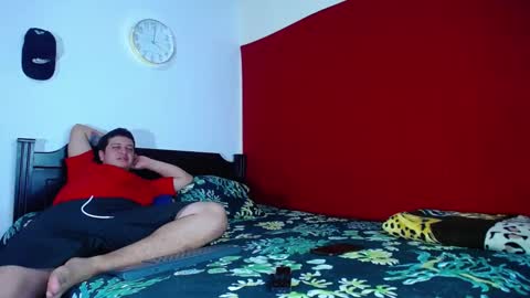 Snapshot of oliver_and_megan chatting on October 17, 9:01 am Oliver and MeganIndependent online show from October 17, 9:01 am