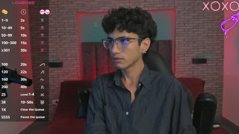 Snapshot of oliver_fast_ chatting on December 29, 8:00 am Oliver fast online show from December 29, 8:00 am