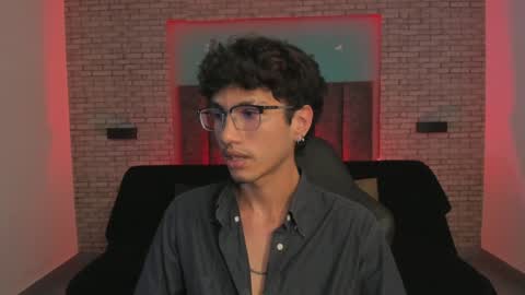 Snapshot of oliver_fast_ chatting on January 7, 9:18 am Oliver fast online show from January 7, 9:18 am