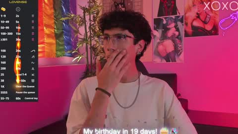 Snapshot of oliver_fast_ chatting on January 28, 5:11 am Oliver fast online show from January 28, 5:11 am