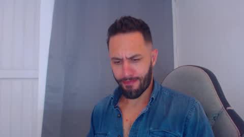 oliver online show from January 13, 12:09 am