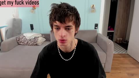 Snapshot of oliverrgroove chatting on December 30, 7:59 am oliverrgroove online show from December 30, 7:59 am