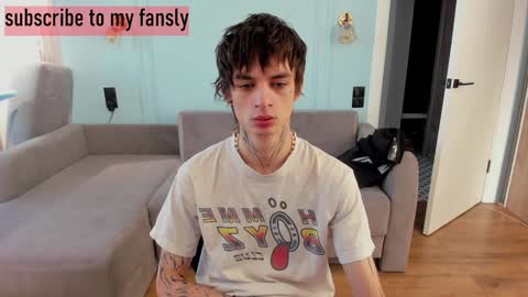 Snapshot of oliverrgroove chatting on December 31, 8:04 am oliverrgroove online show from December 31, 8:04 am