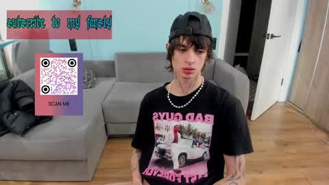 Snapshot of oliverrgroove chatting on February 22, 3:58 pm oliverrgroove online show from February 22, 3:58 pm