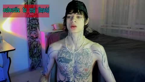 Snapshot of oliverrgroove chatting on March 4, 3:48 pm oliverrgroove online show from March 4, 3:48 pm