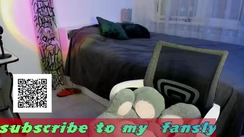 Snapshot of oliverrgroove chatting on March 12, 4:24 pm oliverrgroove online show from March 12, 4:24 pm