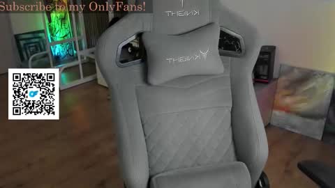 Snapshot of oliverrgroove chatting on September 12, 2:17 pm oliverrgroove online show from September 12, 2:17 pm