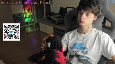 Snapshot of oliverrgroove chatting on September 16, 2:29 pm oliverrgroove online show from September 16, 2:29 pm