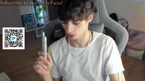 Snapshot of oliverrgroove chatting on September 27, 2:11 pm oliverrgroove online show from September 27, 2:11 pm